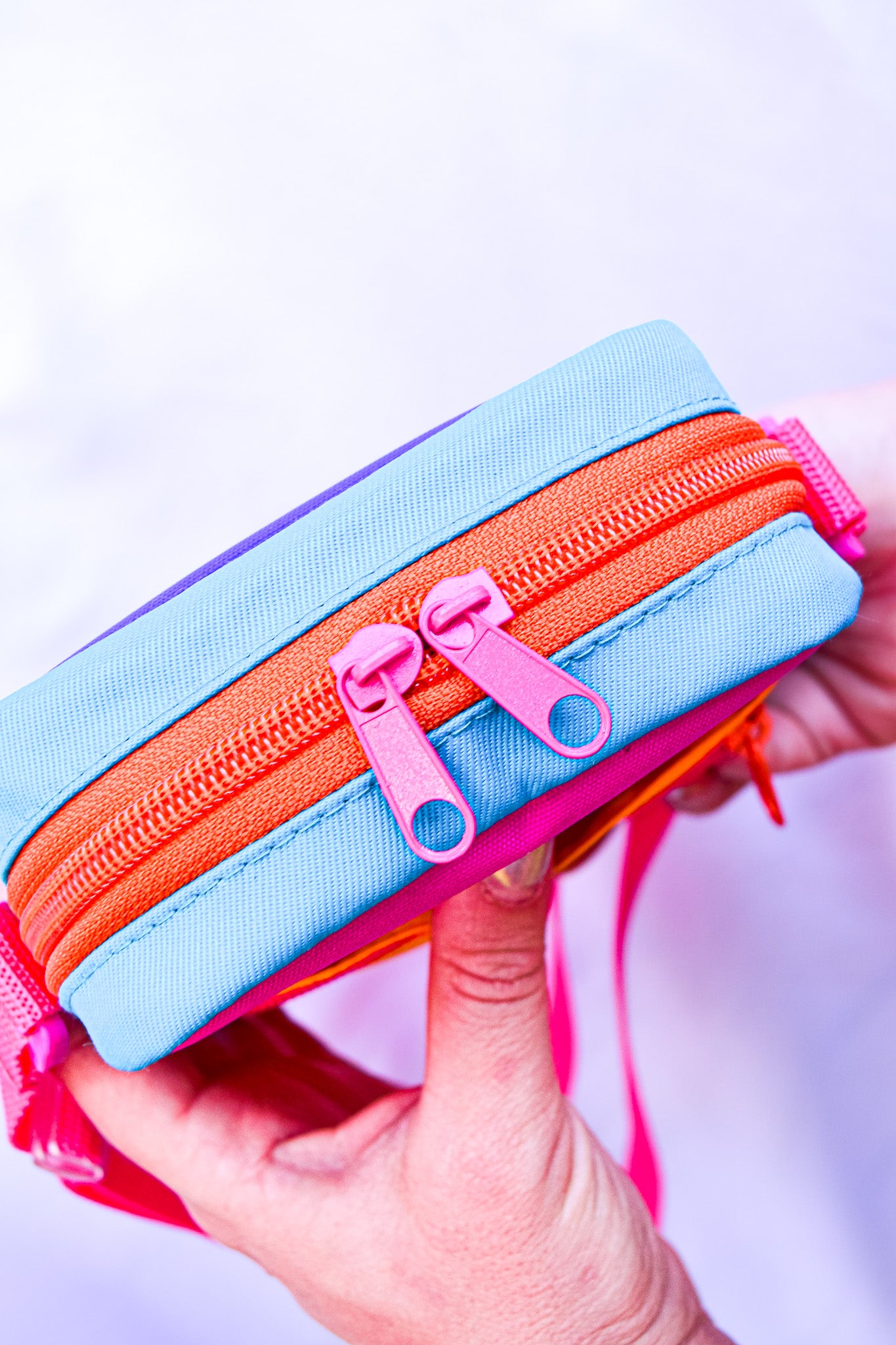 Pleasure is pretty színes crossbody